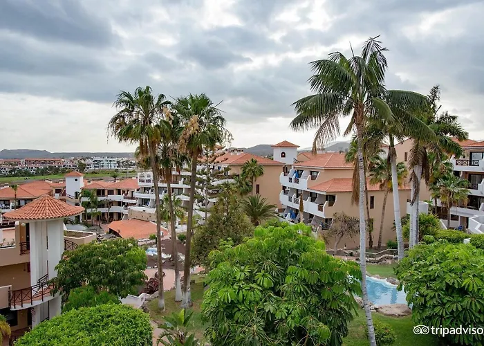 Pambnb - Breathtaking Ocean View, Adult And Kids Pools & Fiber Wi-fi Apartment